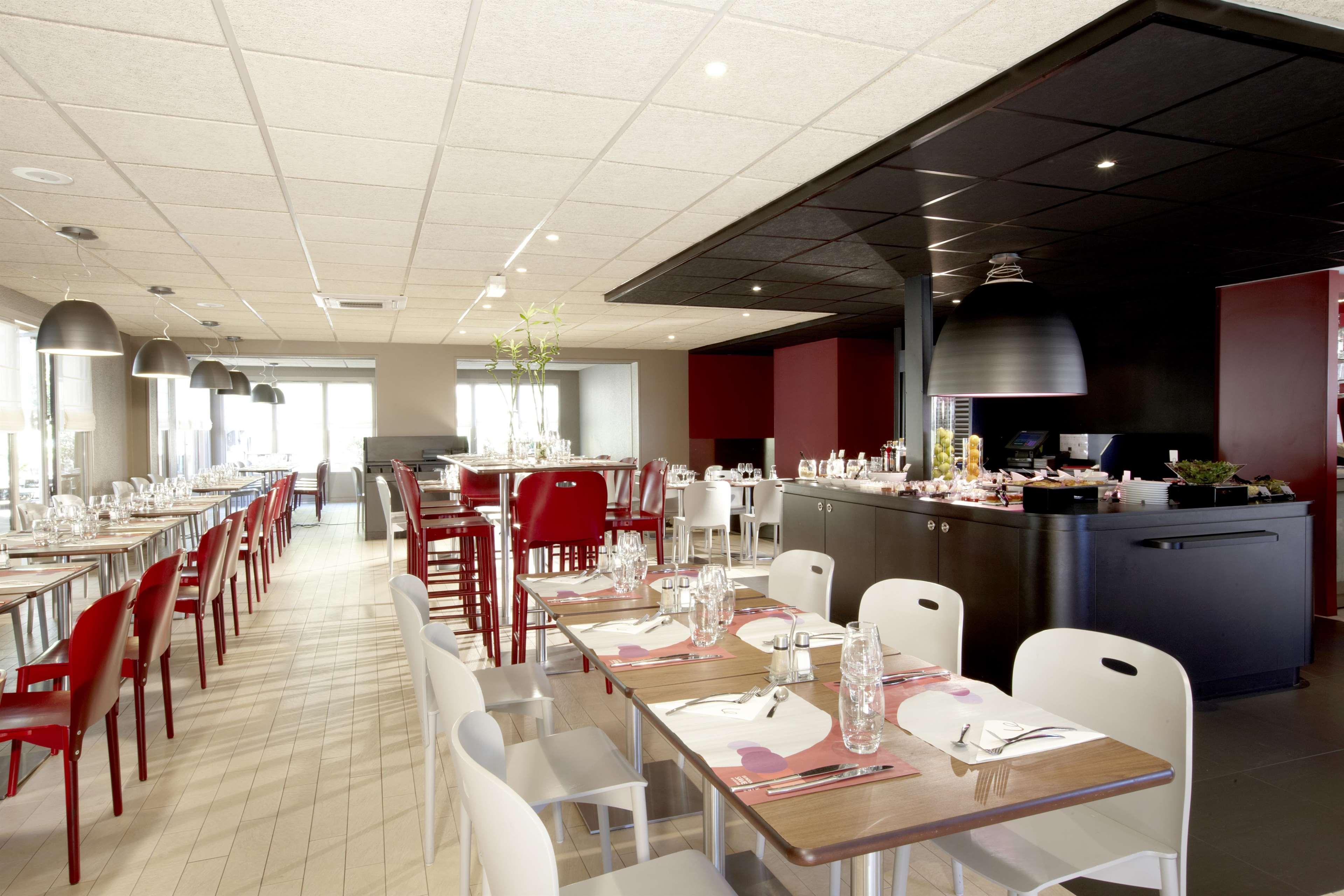 Campanile Marseille Saint Antoine Hotel Restoran gambar
